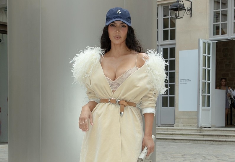 Ким Кардашьян получила диплом юриста