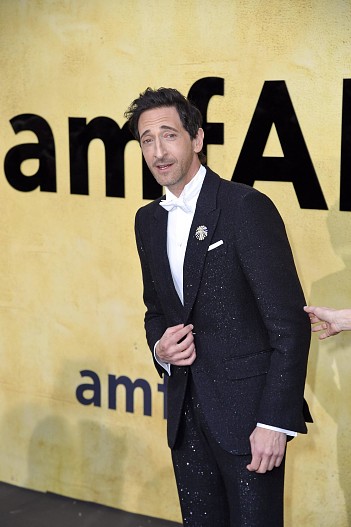 Эдриан Броуди