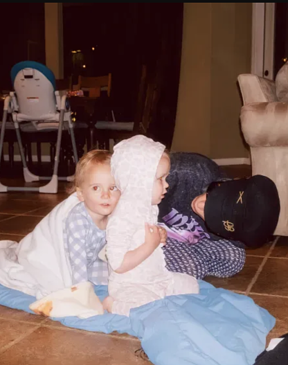 Пэрис Хилтон с детьми