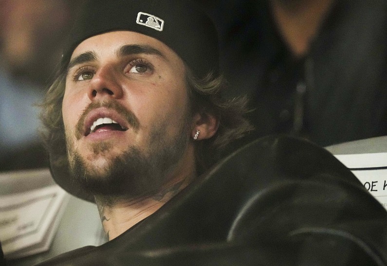 Джастин Бибер вызвал беспокойство публики из-за обращения с сыном