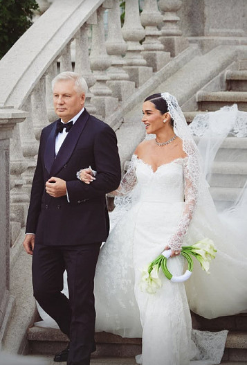 Валерий Маслов (муж Ольги Орловой), Ксения Бородина