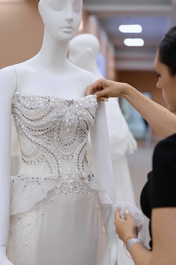 Свадебное платье, созданное Валентином Юдашкиным для его дочери Галины