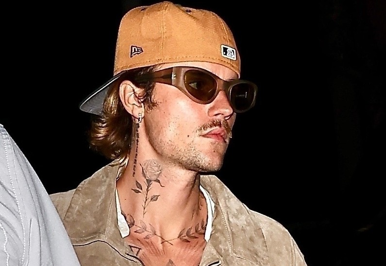 «Крик о помощи»: новый альбом Джастина Бибера раскритиковали в Сети