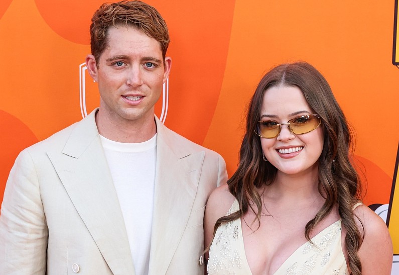 Дочь Риз Уизерспун впервые появилась на красной дорожке со своим бойфрендом