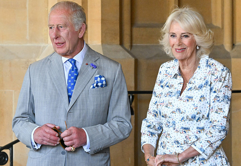 Король Карл III подарил Камилле новый королевский титул на ее 78-й день рождения