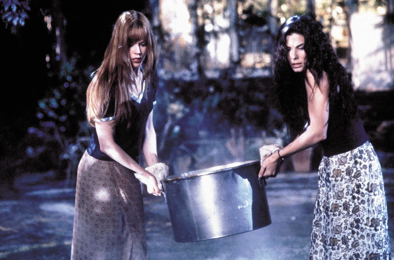 Кадр из фильма&nbsp;«Практическая магия»