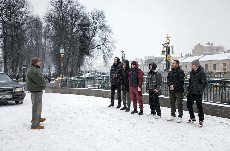 Дмитрий Журавлев и участники шоу