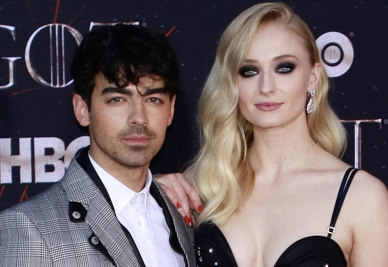 Развод не помеха: Софи Тернер и Джо Джонас воссоединились на праздновании 5-летия их общей дочери