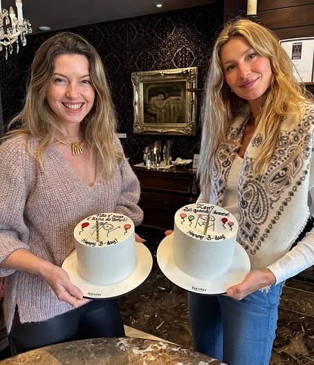 Жизель Бюндхен с сестрой Патрисией