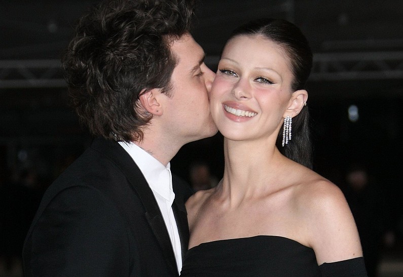 Бруклин Бекхэм оскорбил своих родителей на церемонии обновления клятв с Николой Пельтц