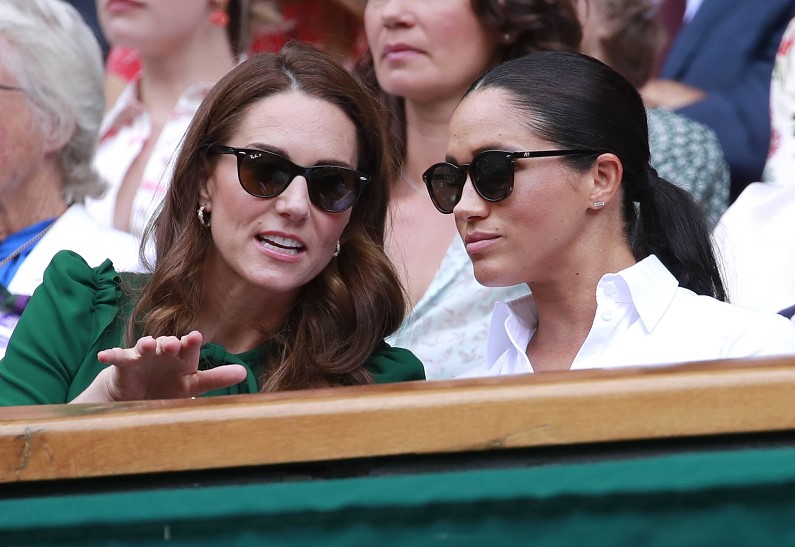 Меган Маркл подверглась критике из-за копирования Кейт Миддлтон