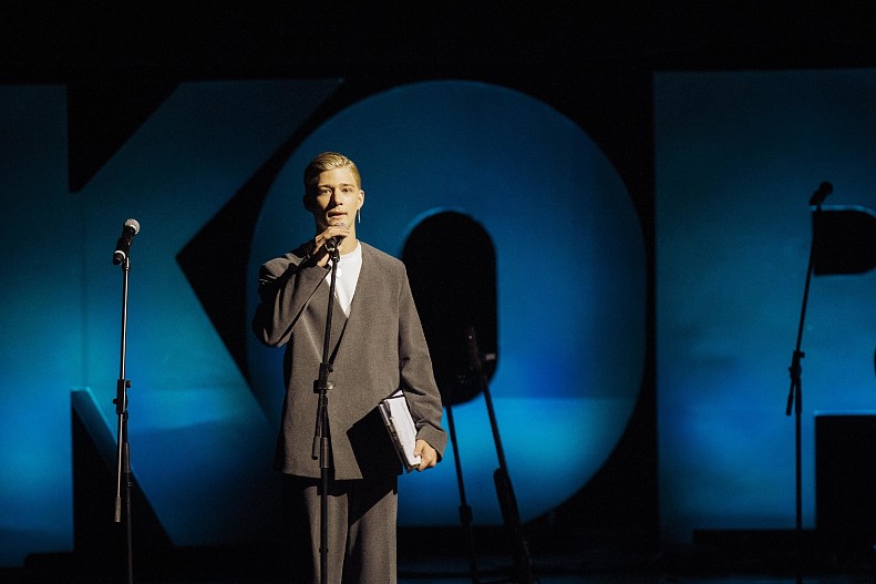 Олег Савостюк