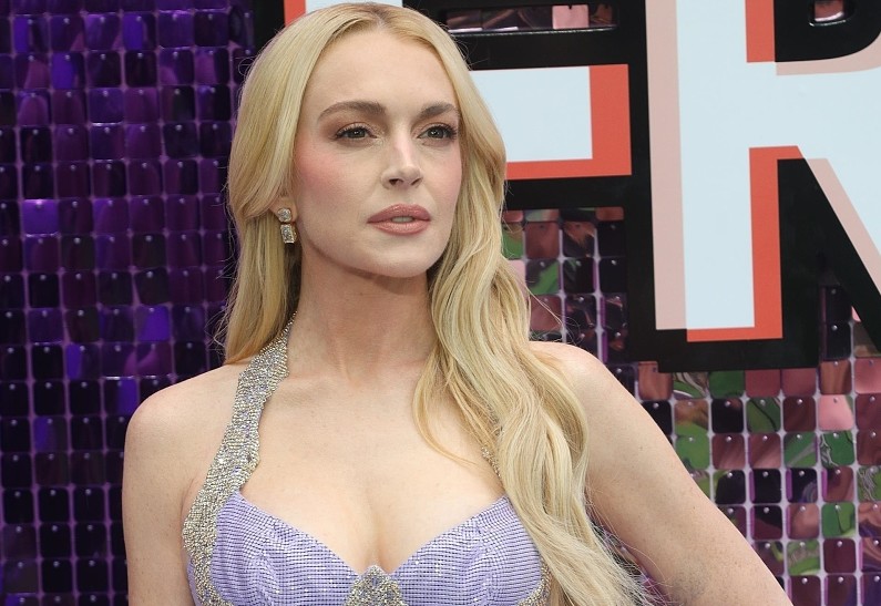 Линдси Лохан призналась, что у нее посттравматическое стрессовое расстройство из-за папарацци