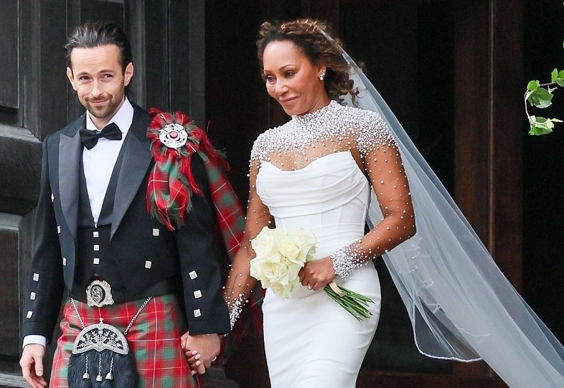 Мел Би устроила вторую свадьбу в Марокко