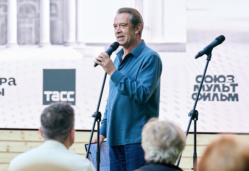 Владимир Машков, Елена Миллиоти, Алёна Бабенко и Иван Стебунов открыли новую площадку фестиваля «Театральный бульвар»