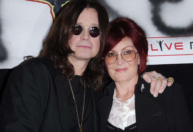 Работа над байопиком о Шэрон и Оззи Осборн продолжается после смерти музыканта