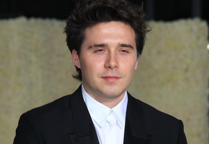 Бруклина Бекхэма уничижительно сравнили с Меган Маркл