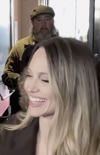 Анджелина Джоли