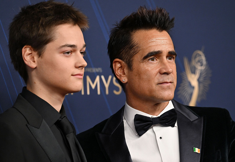 Колин Фаррелл появился на «Эмми» вместе с младшим сыном 
