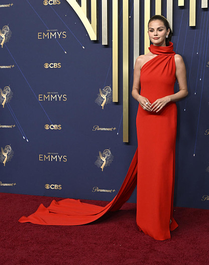 Селена Гомес