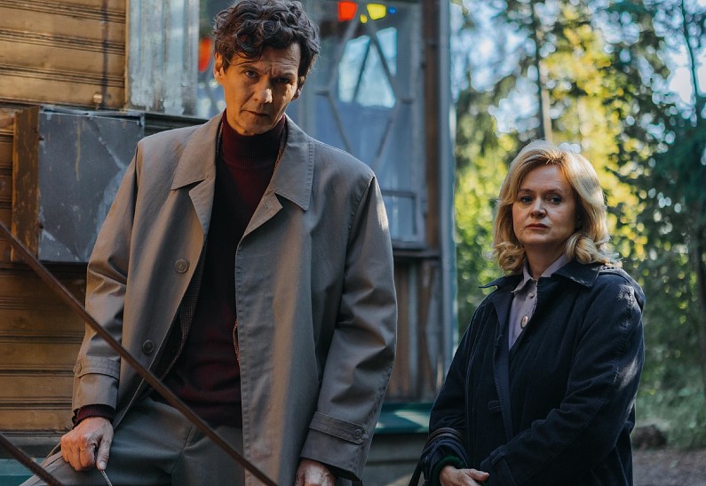 Анна Михалкова, Филипп Янковский, Дмитрий Чеботарёв на съемках сериала «Полураспад»