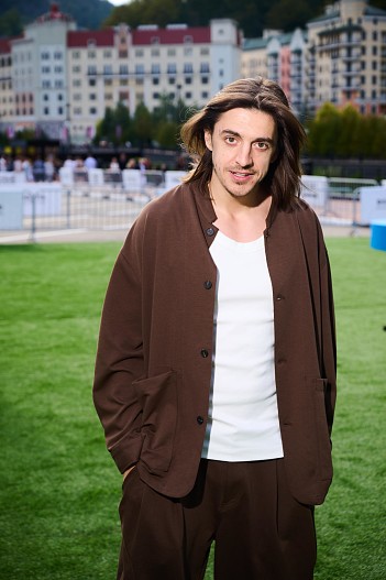 Константин Плотников