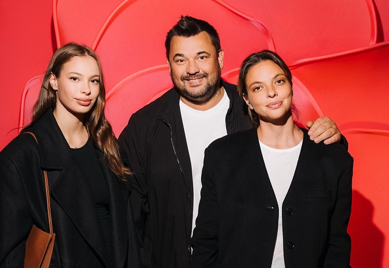 Сергей Жуков, Павел Деревянко, Ольга Медынич: в Москве прогремела премьера спектакля-концерта «Маленький принц»