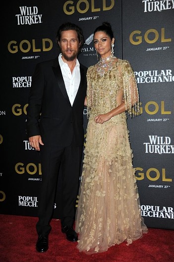 Мэттью Макконахи и Камилла Алвес