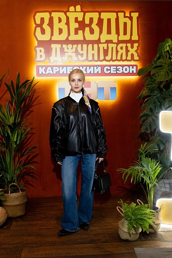 Алина Воскресенская