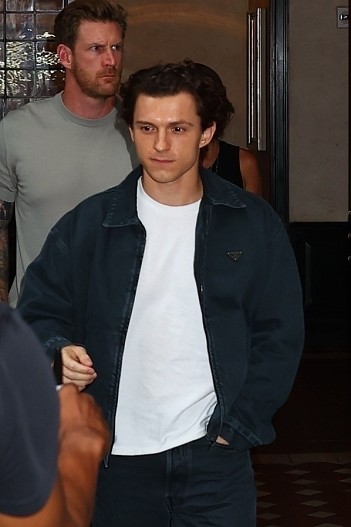 Том Холланд