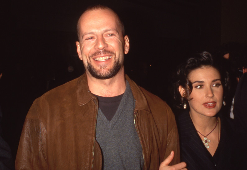 Деми Мур поделилась печальными новостями о состоянии тяжелобольного Брюса Уиллиса 