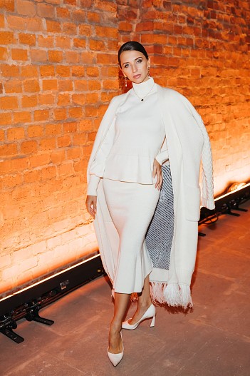 Анна Тихомирова