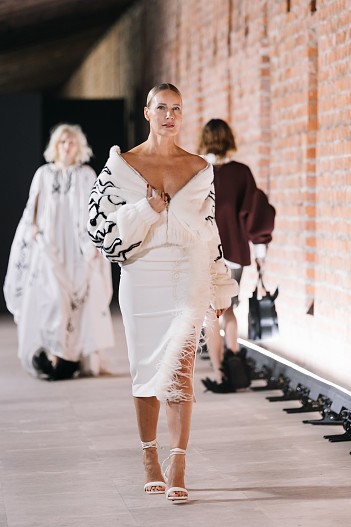 Елена Летучая