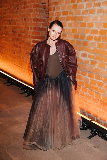 Инна Комбарова