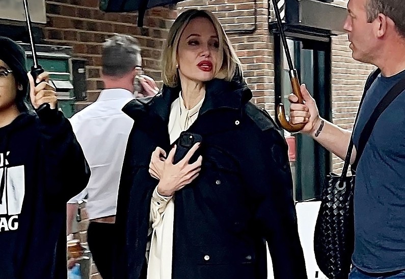 Короткий боб и светлый локоны: Анджелина Джоли кардинально сменила имидж | OK-magazine.ru