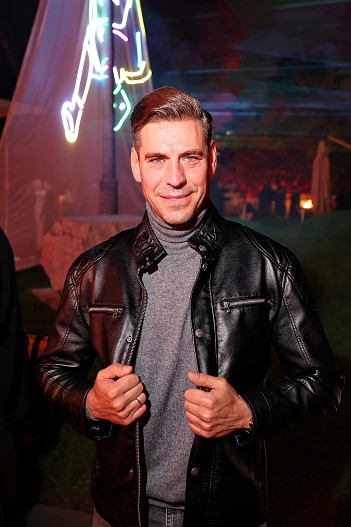 Дмитрий Дюжев