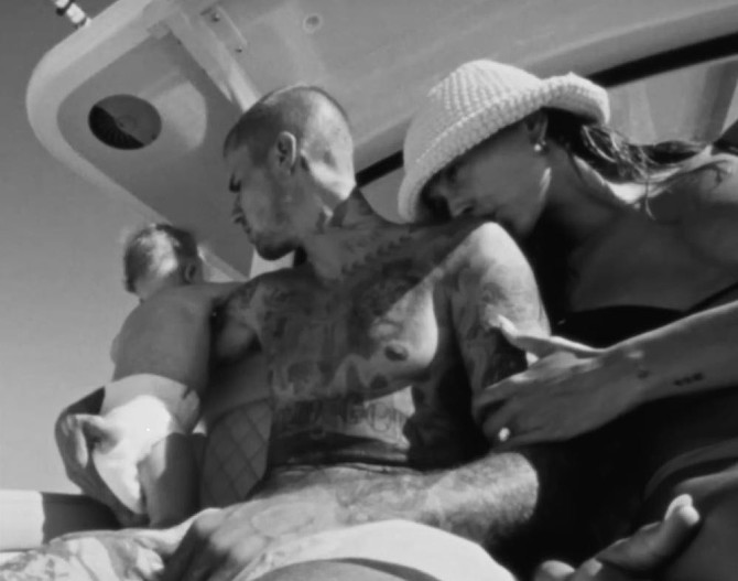 Джастин и Хейли Бибер с сыном