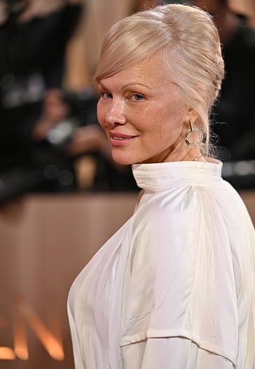 Памела Андерсон