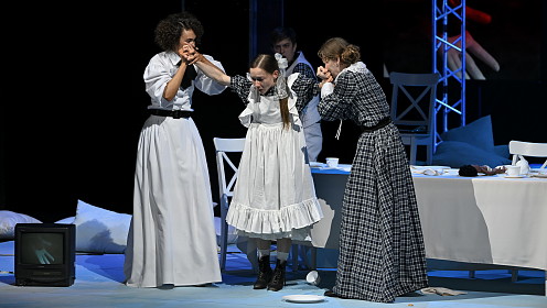 В Театре Наций покажут лучшие спектакли из малых городов России