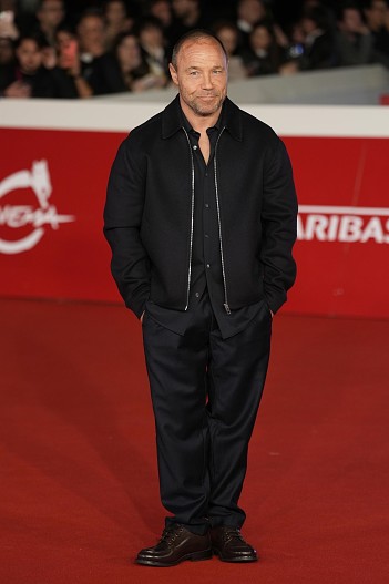 Стивен Грэм