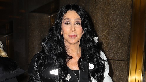 Здоровье 79-летней Шер вызывает опасения у близких