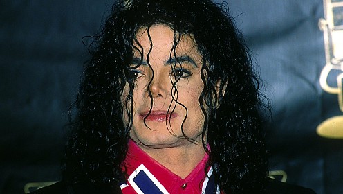 В Сети обсуждают сходство младшего сына Майкла Джексона с Марлоном Брандо