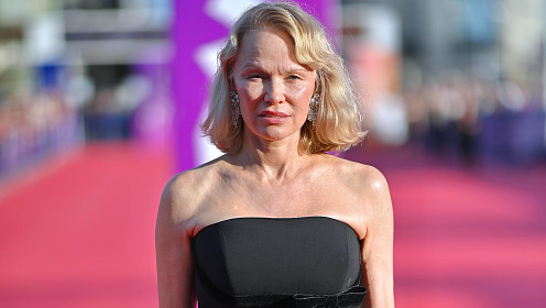 Памела Андерсон рассказала, почему покинула «Золотой глобус-2026»