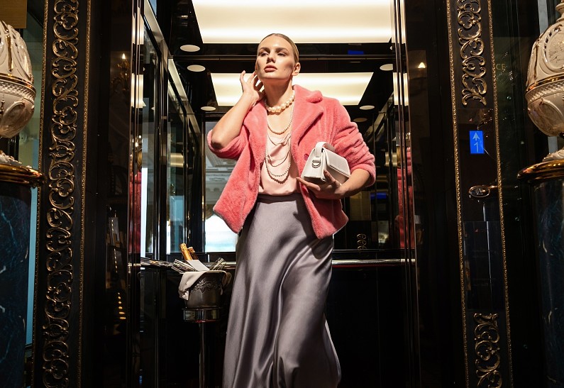 Как Розовый Фламинго стал символом бренда одежды