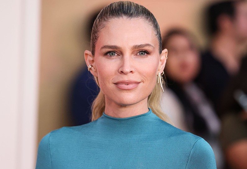 Сара Фостер вспомнила свое самое провальное свидание с Джорджем Клуни