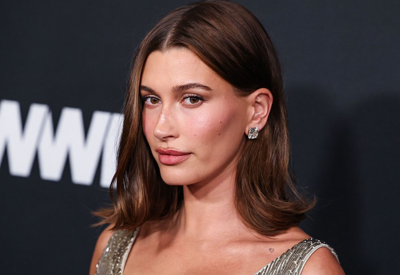 Ностальгия по 2016-му: Хейли Бибер показала архивные фото