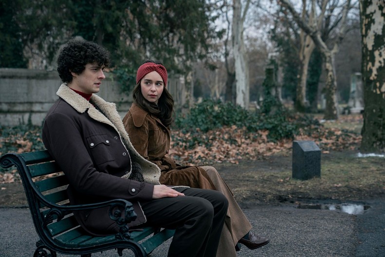 Кадр из фильма «Пони»