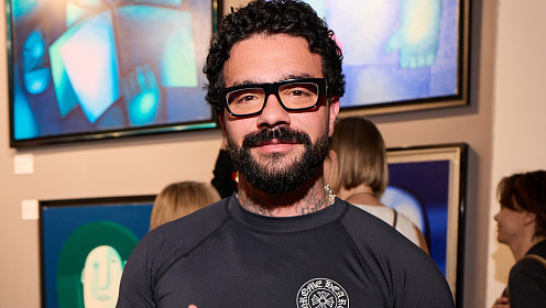 Семейная идиллия: мама Тимати поделилась трогательным снимком рэпера с младшей дочерью