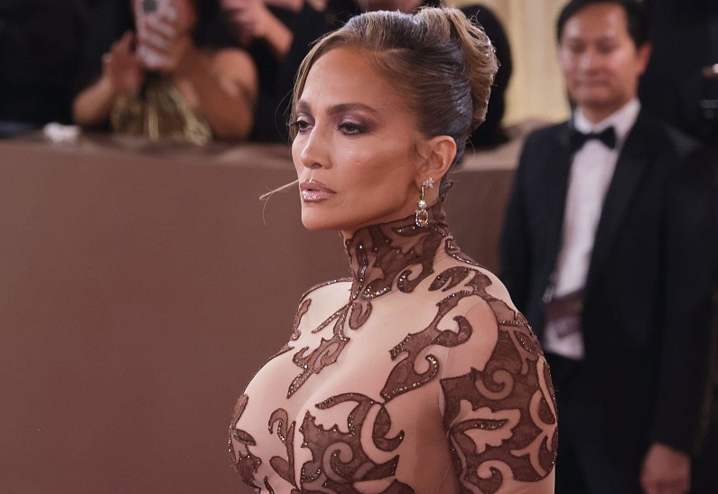 Дженнифер Лопес обвинили в грубости и неуважении к коллеге