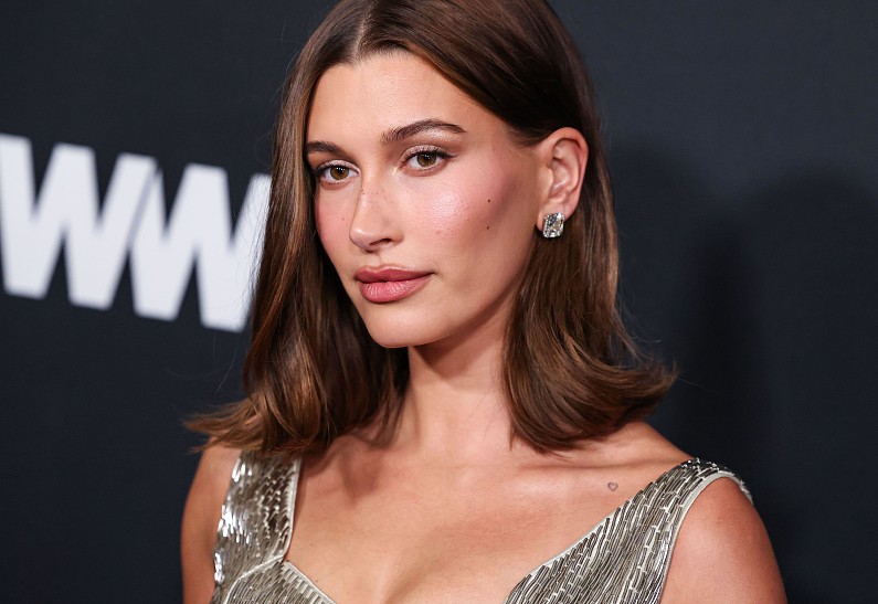 Хейли Бибер заявила, что ее 16-месячный сын — копия Джастин